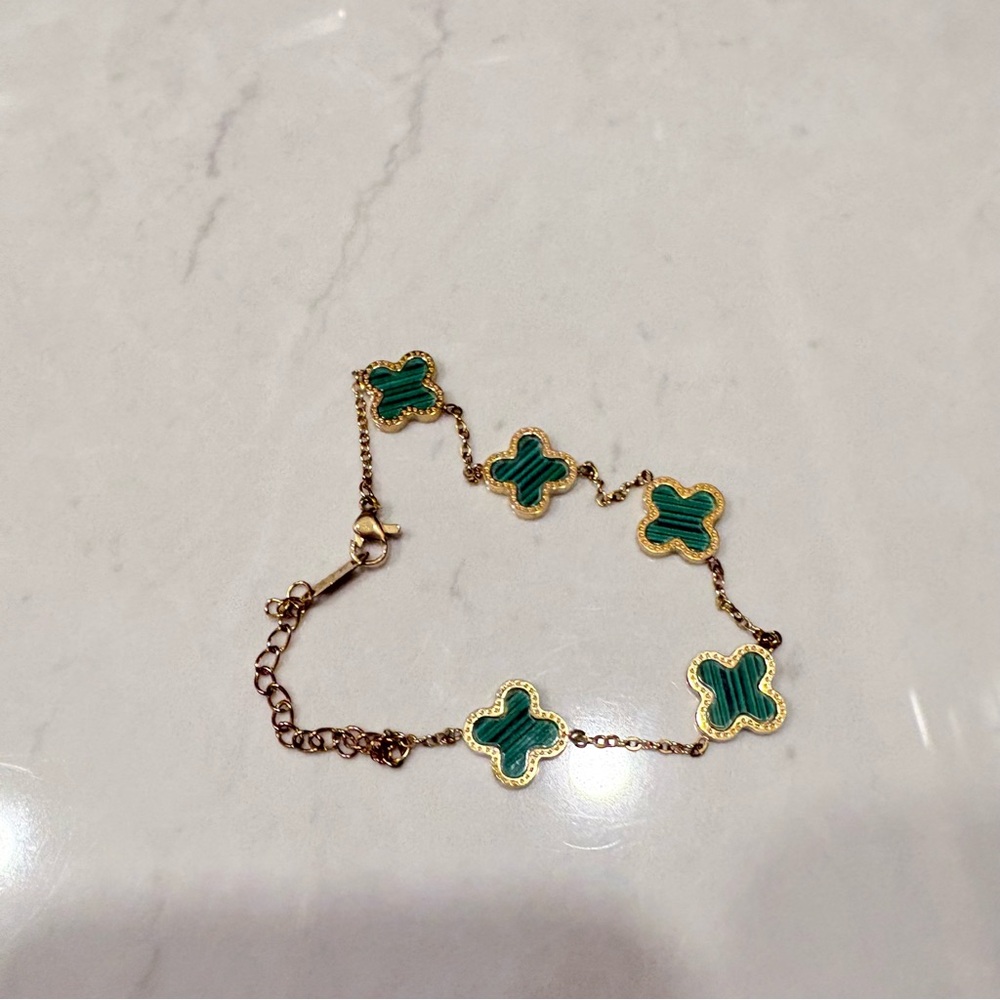 green van clef bracelet fake